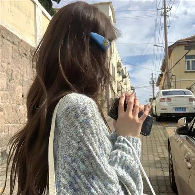 葛洛莉亚·贝尔
